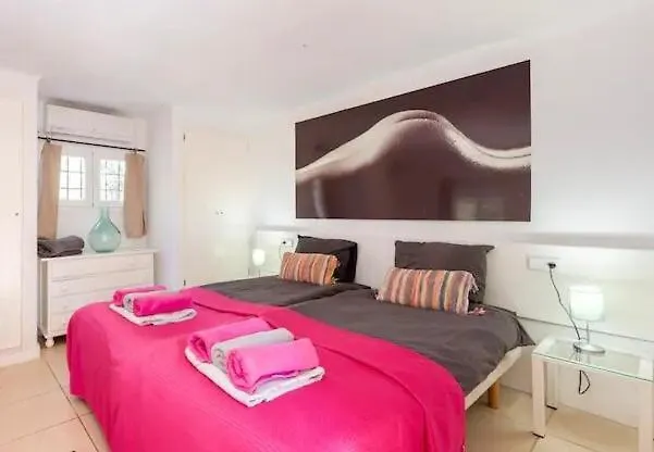 Villa Can Bob San José 度假居